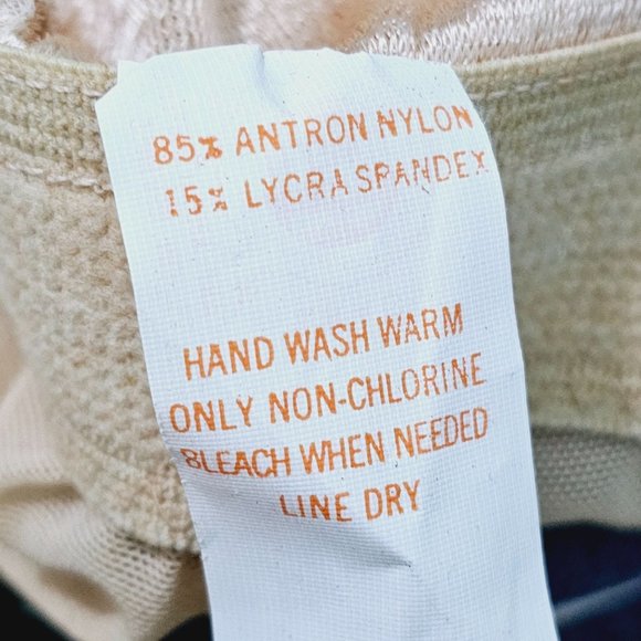 Vtg 1960-70s Striped Teenage Beachwear Corp One Piece Skirted Bathing Suit, 18 - Picture 9 of 9